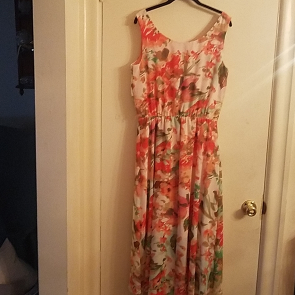 MSK DRESS. - Picture 6 of 10